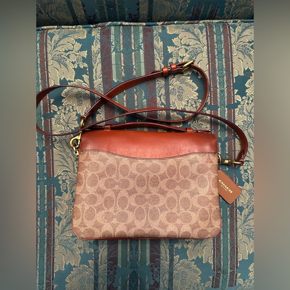 COACH Cassie Bag - Picture 2 of 10